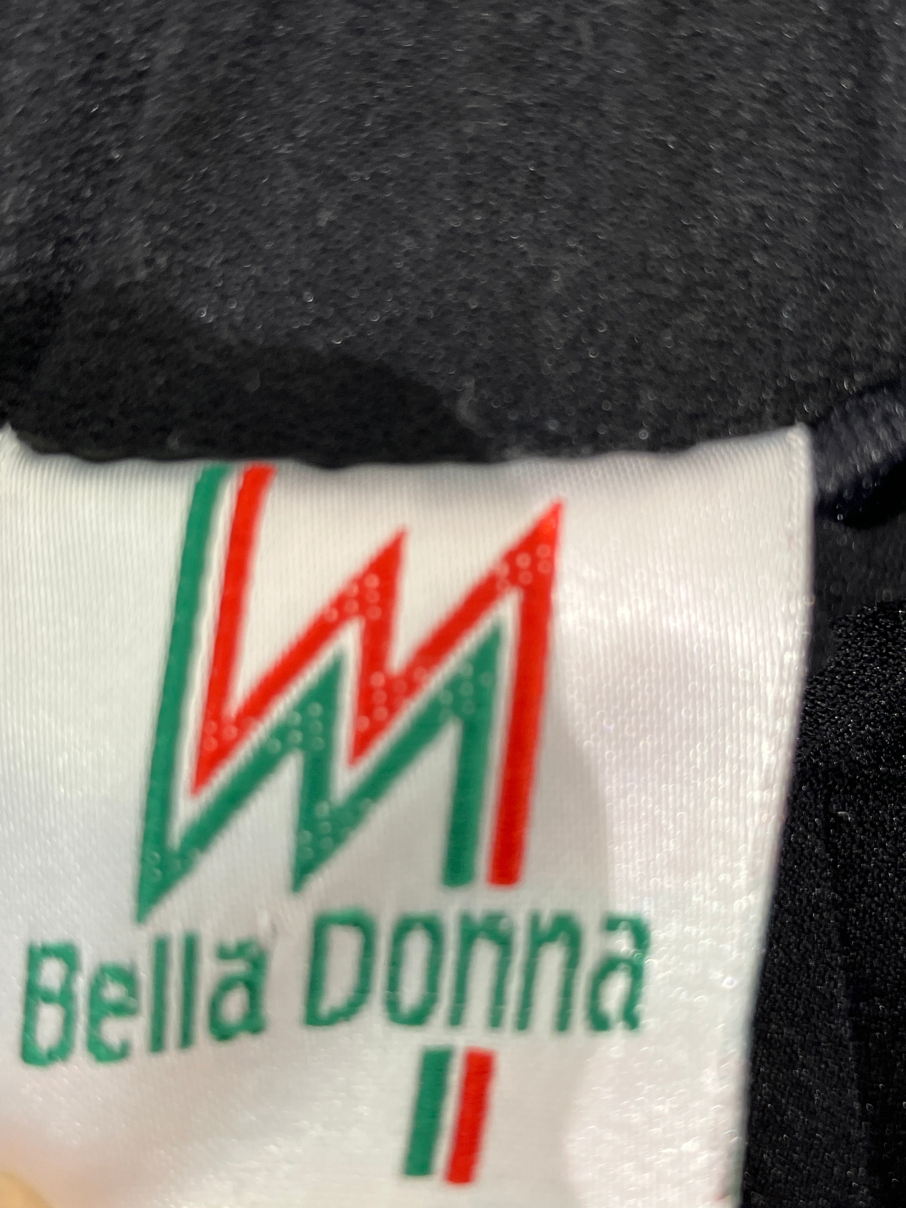 Bella Nederdel